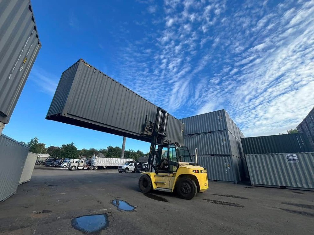 20 FT Shipping Containers
